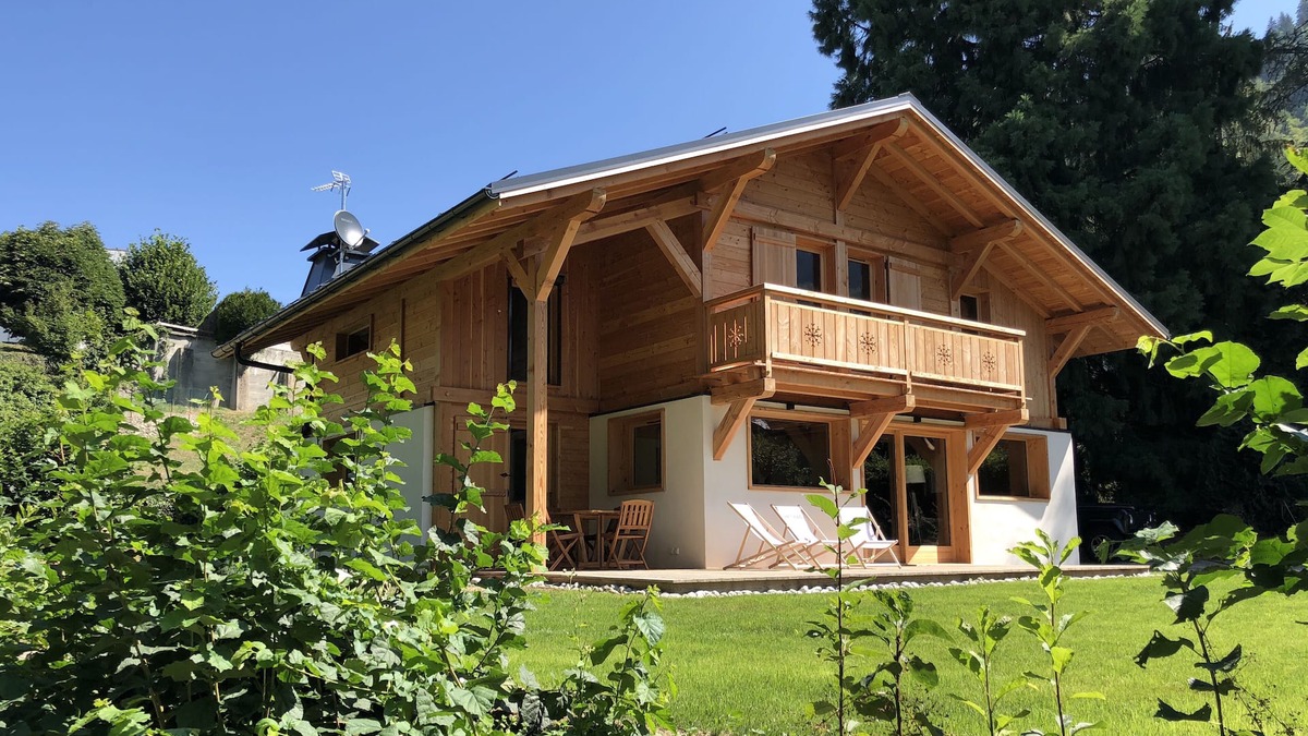 Saint-Gervais-les-Bains Ski Chalet | St GERVAIS New Prestige Chalet – Garden – 300m from the Village