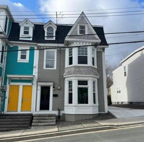 Downtown St. John's Apartment | St Johns spacious Heritage Stay est 1901