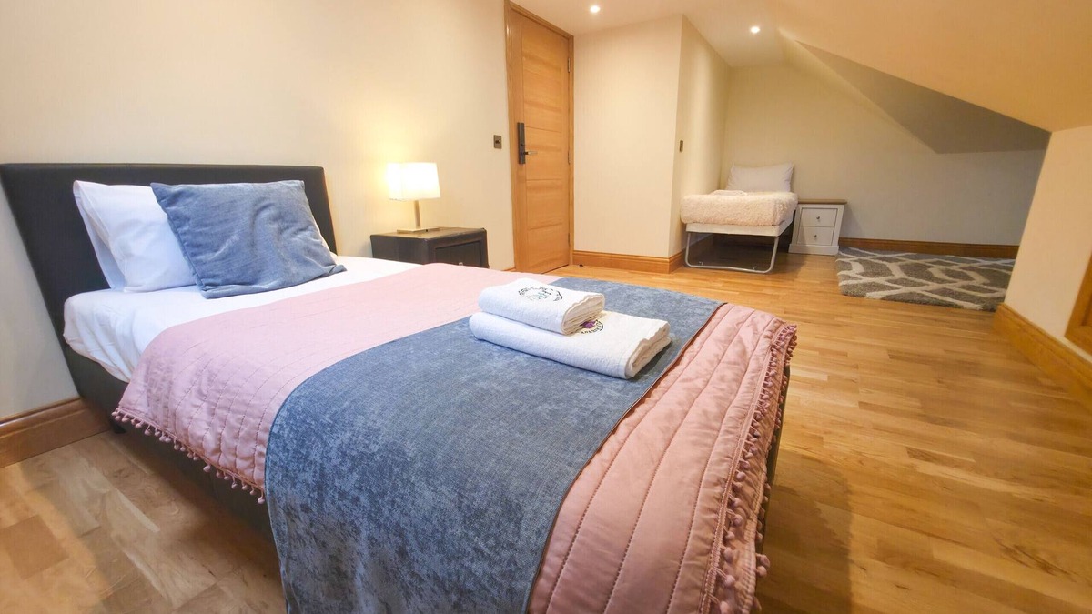 MacMerry Bed & Breakfast | St Martins Guest House - Room 10