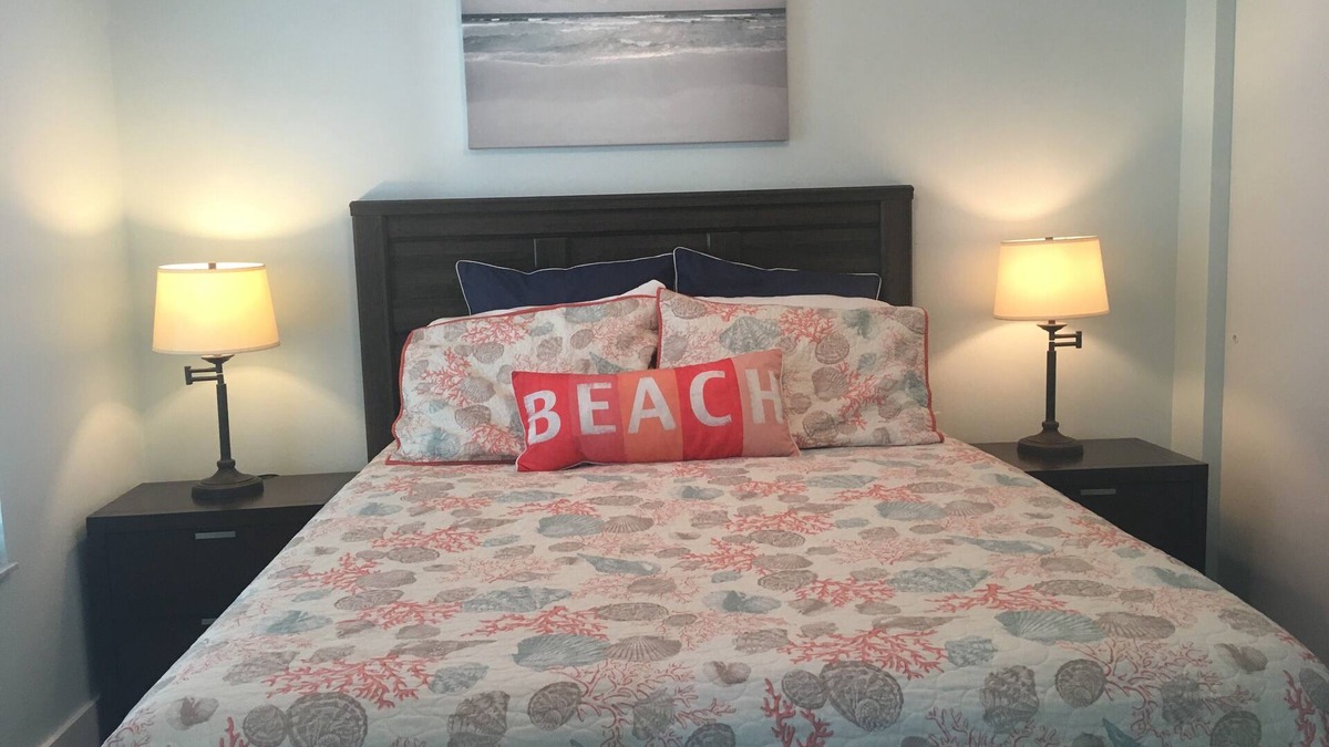 St. Pete Beach Cottage | St Pete Beach, 1 Bed/1 Bath, All New, Walk To White Sands Of St Pete Beach