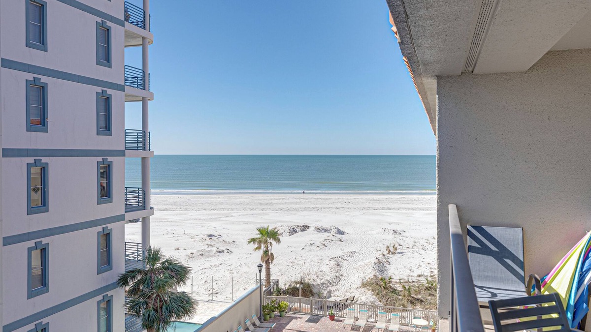 Belle Vista Condo | St. Pete Beachfront | Luxury Oasis