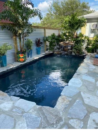 Crescent Lake Apartment | St Petersburg Vacation Rentals