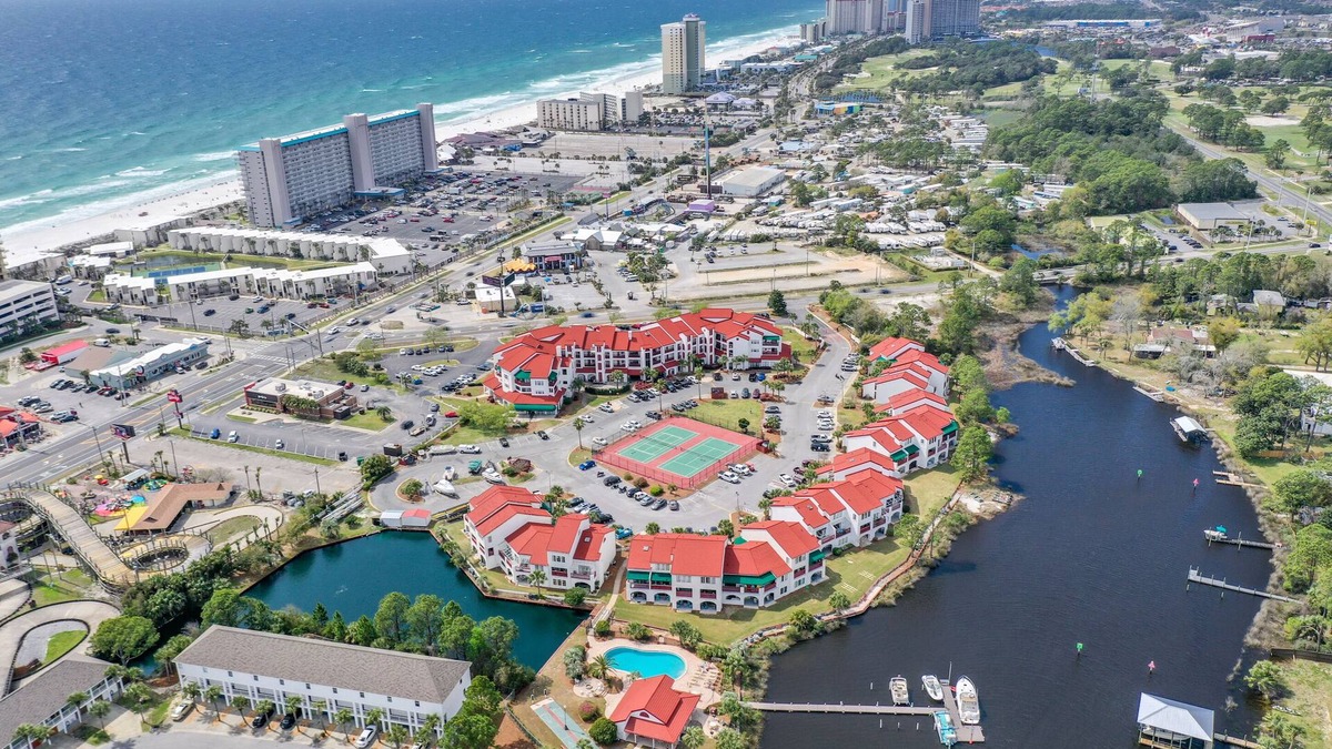 Gulf Lagoon Beach Condo | St Thomas Square By Panhandle Getaways