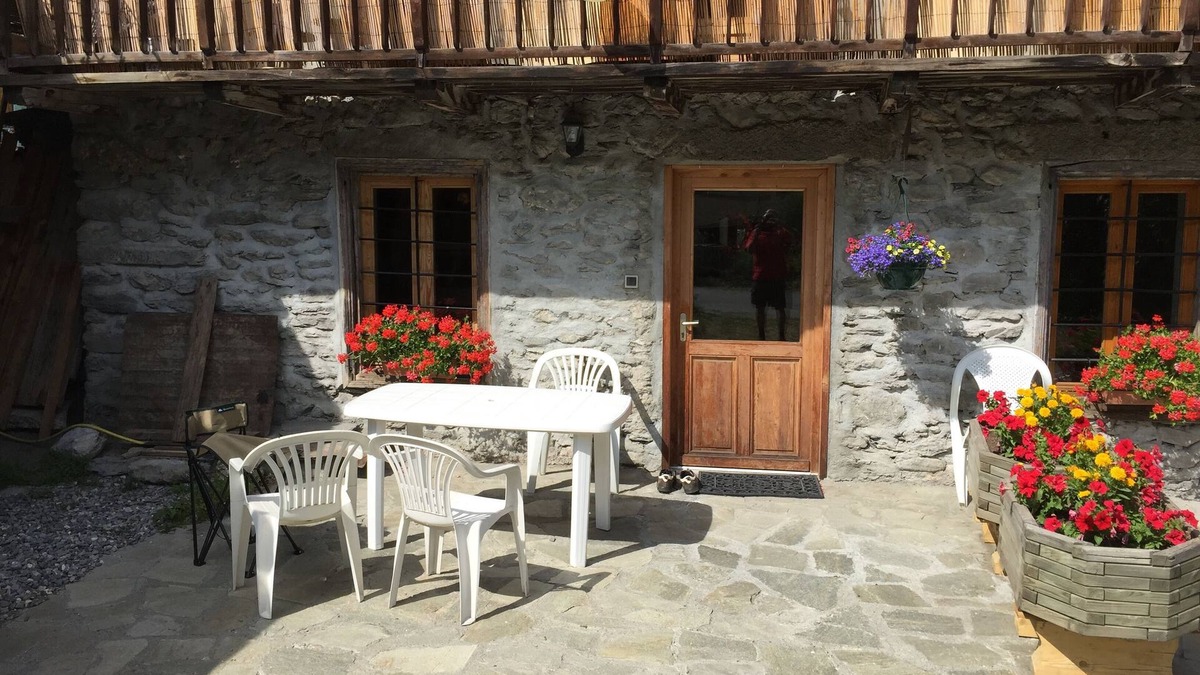 Abries Apartment | ST2 Magnificent 2-room apartment in the heart of the Queyras