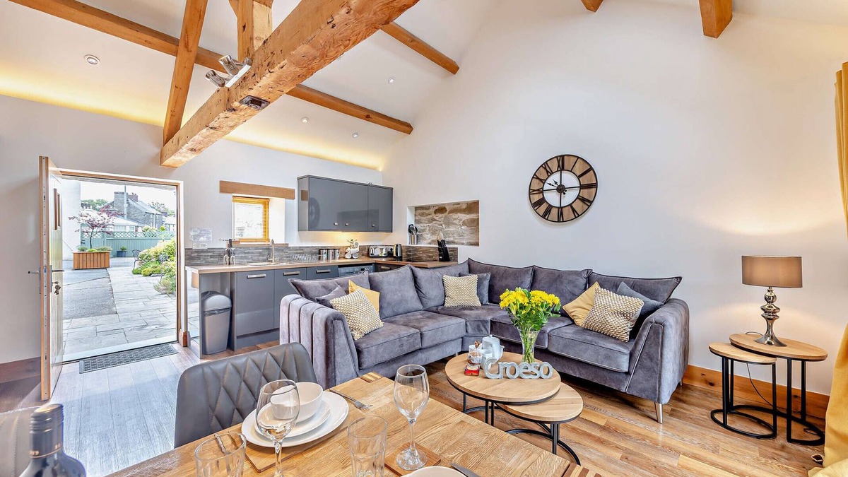 Llanycil House | Stabal Llew Coch - Two Bedroom House, Sleeps 4
