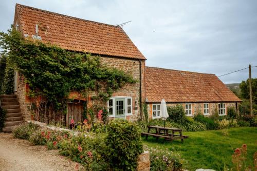 West Compton House | Stable Cottage - Rudge Farm Cottages