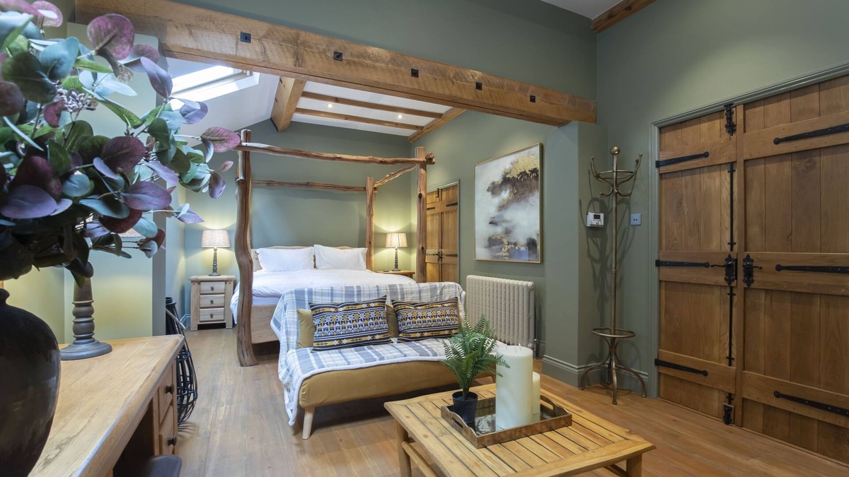 Shurdington Bed & Breakfast | Stable Lodge Boutique B&B