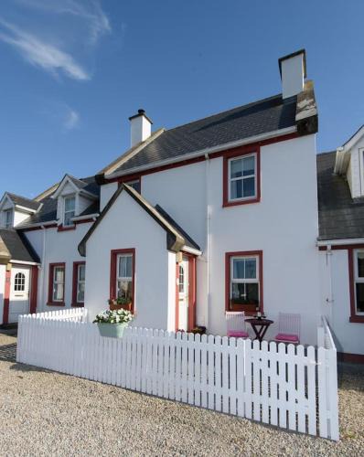Dunfanaghy House | Stable View, Clara Meadows Dunfanghy