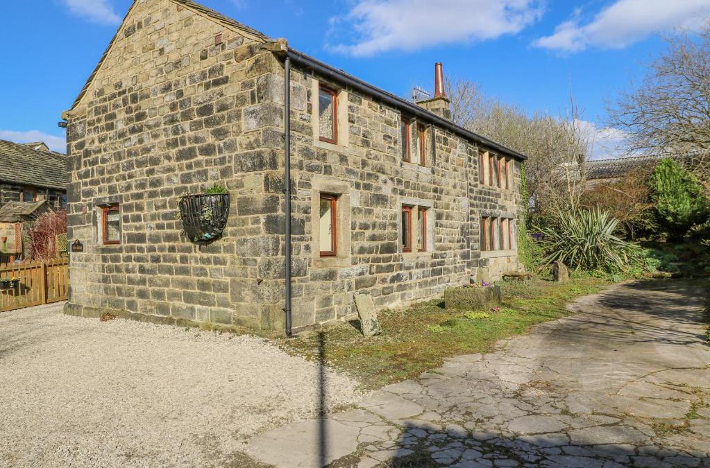 Todmorden House | Stables Cottage