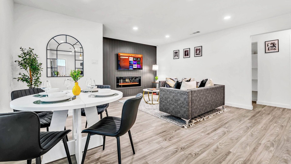 Central Arlington House | Stadium Hideout & Retreat/Walk to AT&T Stadium