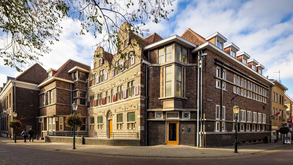 Venlo Hotel | Stadsherberg Ald Weishoès
