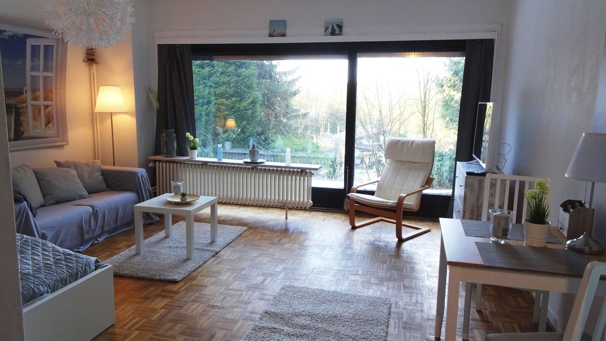 Ehestorf Apartment | (Staff) feel-good apartment in the rose garden (for one guest)