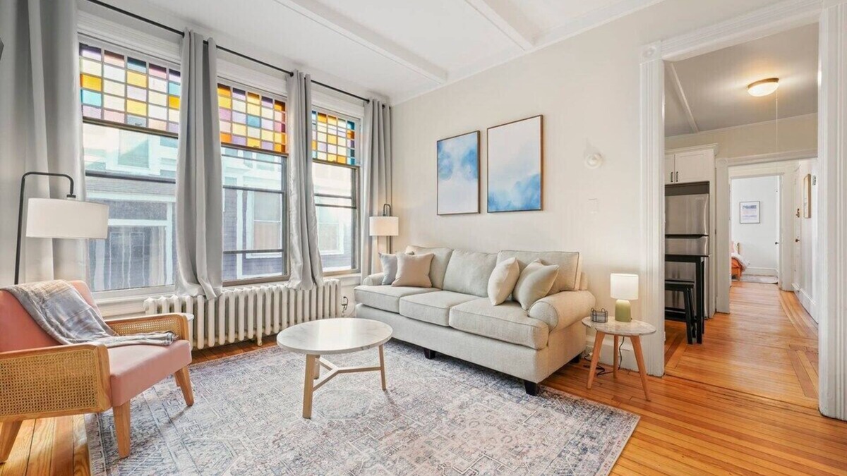 Saratoga Springs Apartment | Stained Glass Retreat by Saratoga Stays