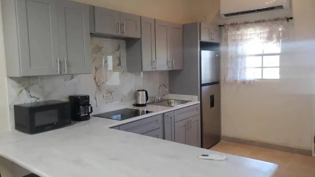 Dickenson Bay Apartment | Standard Double Deluxe