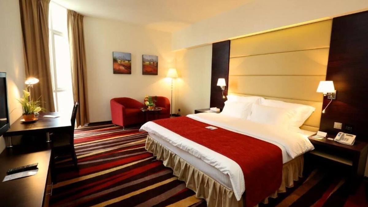 Al Zahiyah Apartment | Standard Double Or Twin Room Near Abu Dhabi Mall By Luxury Bookings
