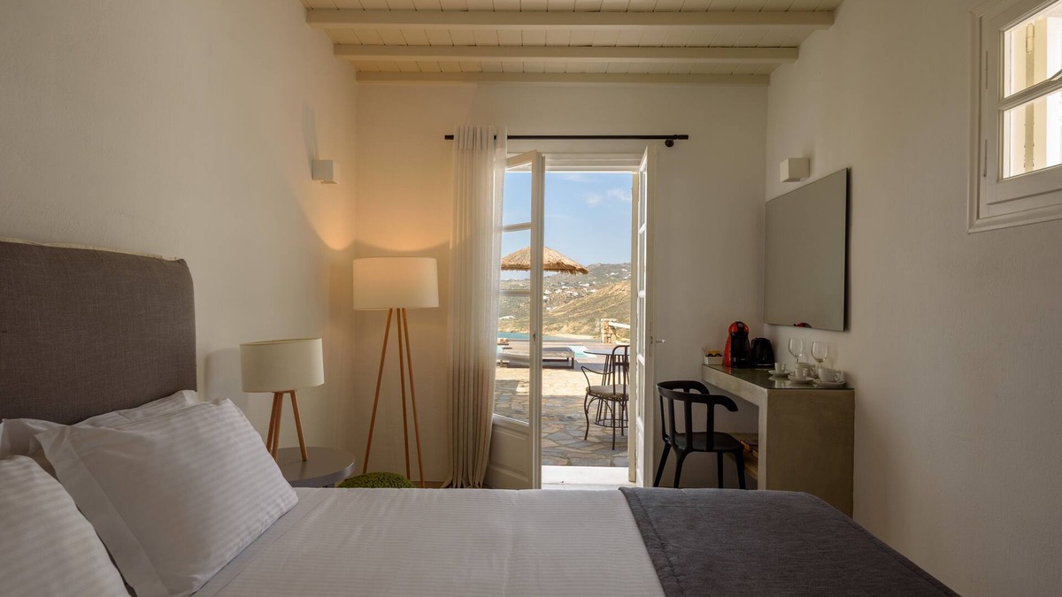 Elia Hotel | Standard Pool Front Room
