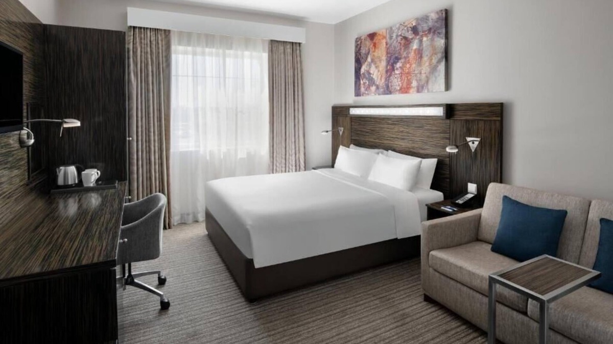 Al Mina Apartment | Standard Room in Jumeirah with Free Breakfast