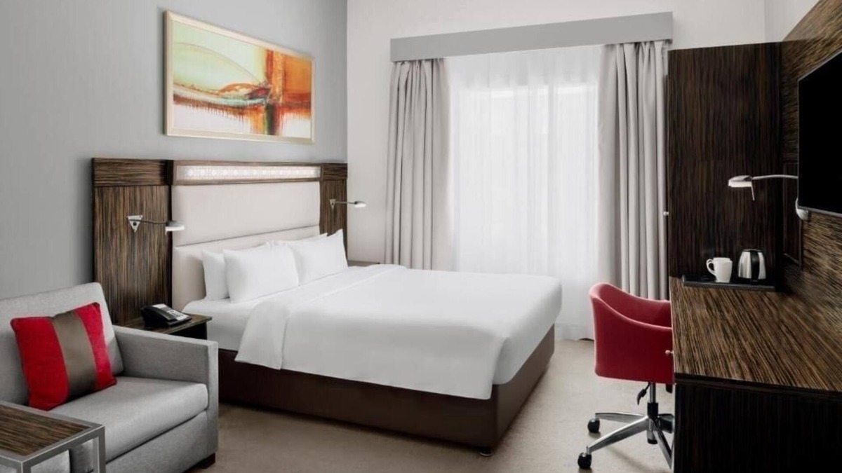 Al Sufouh 2 Apartment | Standard Room In Media City with Free Breakfast