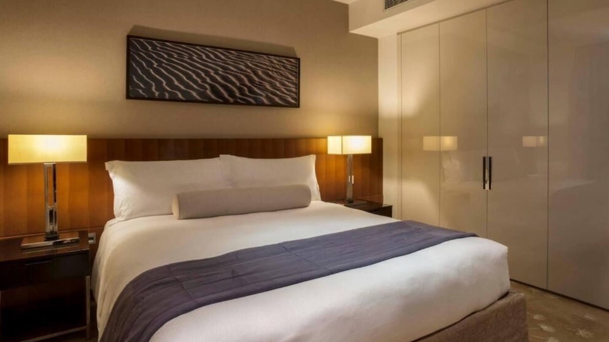 Dubai Festival City House | Standard Room Near Festival City Lake Walk By Luxury Bookings