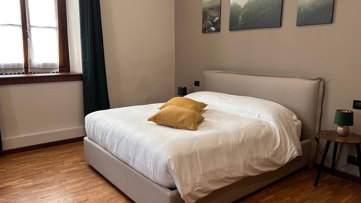 Volta Mantovana Bed & Breakfast | Stanza d'epoca (Volta Mantovana) Stanza in dimora two steps from Lake Garda