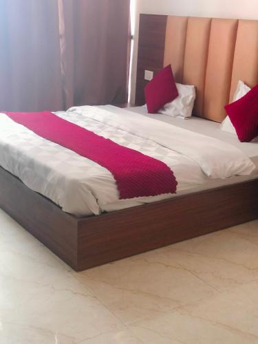 Tapovan Apartment | Star Hills- Free early check in