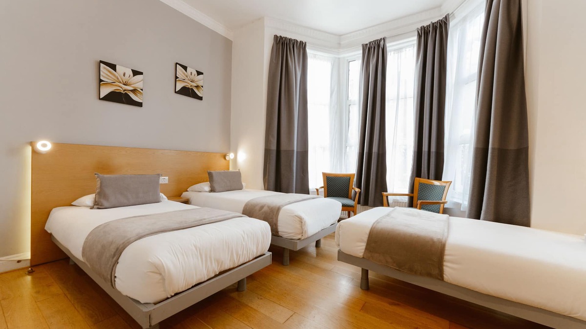 Addison Hotel | Star Hotel