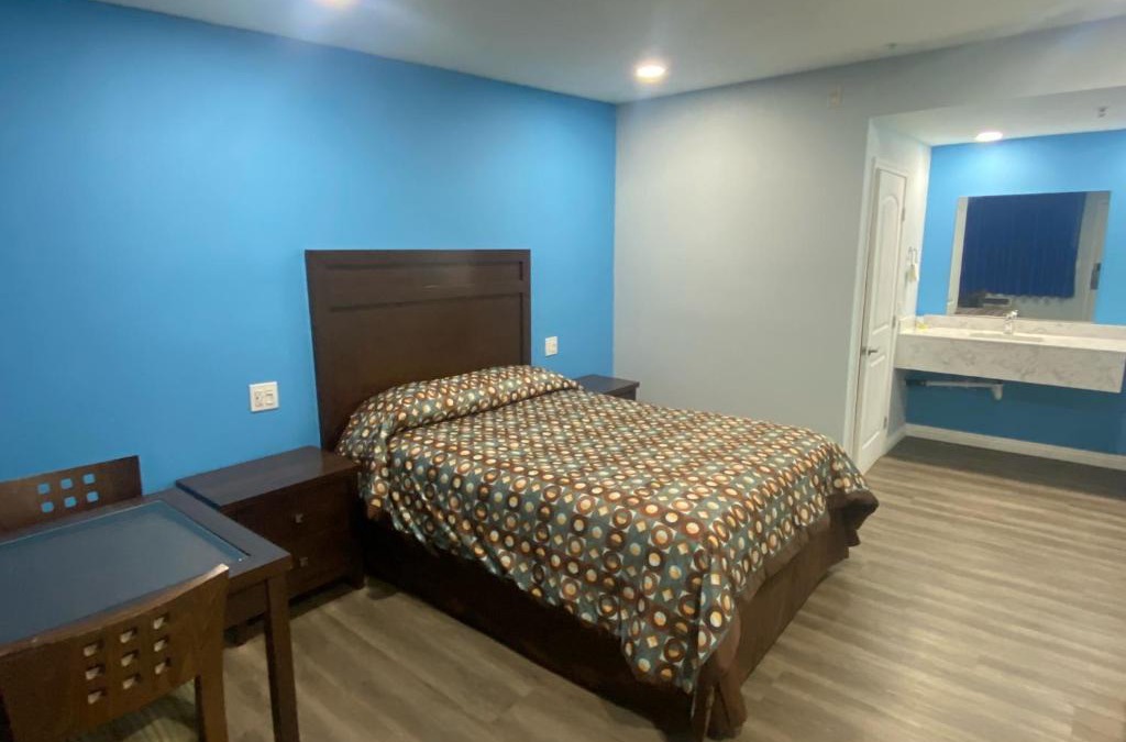 East Side Costa Mesa Hotel | Star Inn Motel