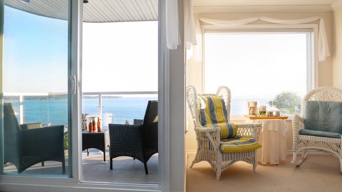 White Rock House | Star of the Sea Guest House