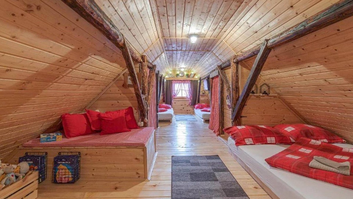 Zumberak Ski Chalet | Stara Hiža Vlašić - Duplex one bedroom Chalet with Private Garden
