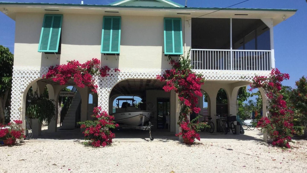 Little Torch Key House | Starfish - Ocean front with dock and pool