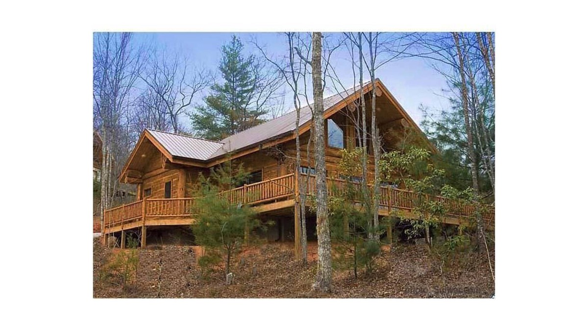 Almond Cabin | Stargazer - Free Brewery Tours + Modern-Rustic Cabin