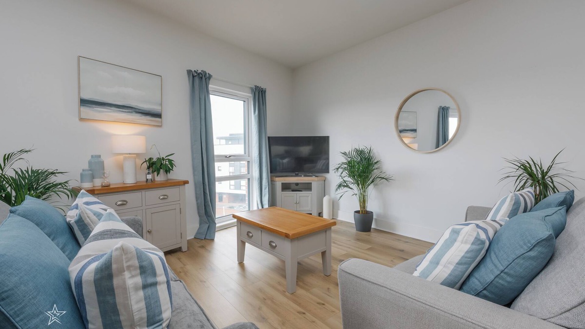 Newbury Apartment | StarHost Residences - Brand New 2 bedroom Apartment in Newbury
