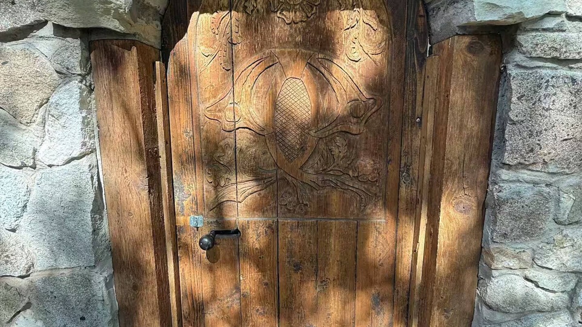 Red Wing Cottage | Starlight Cottage: Unwind in this cozy historic adobe
