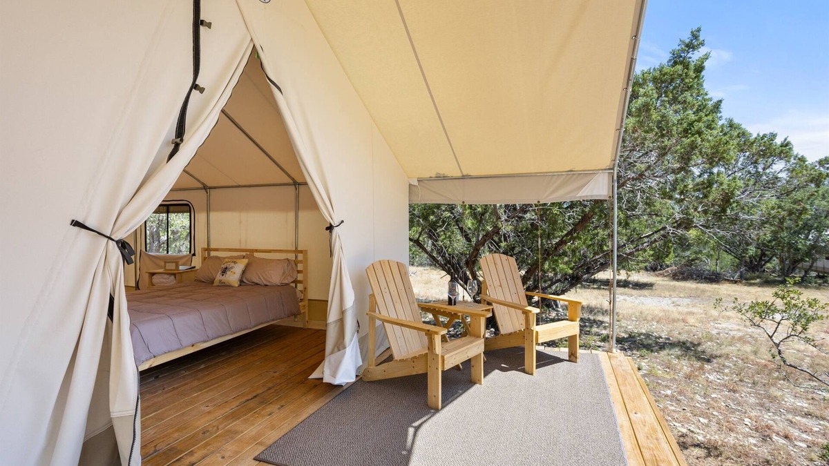Boerne RV Rental | Starry Nights and Firelit Memories in Hill Country