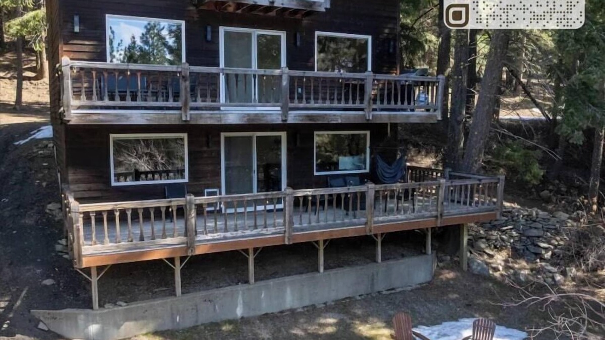 Roslyn Ridge Cabin | Starry Pines · Family & Pet Friendly Cabin Retreat w/3 Decks!