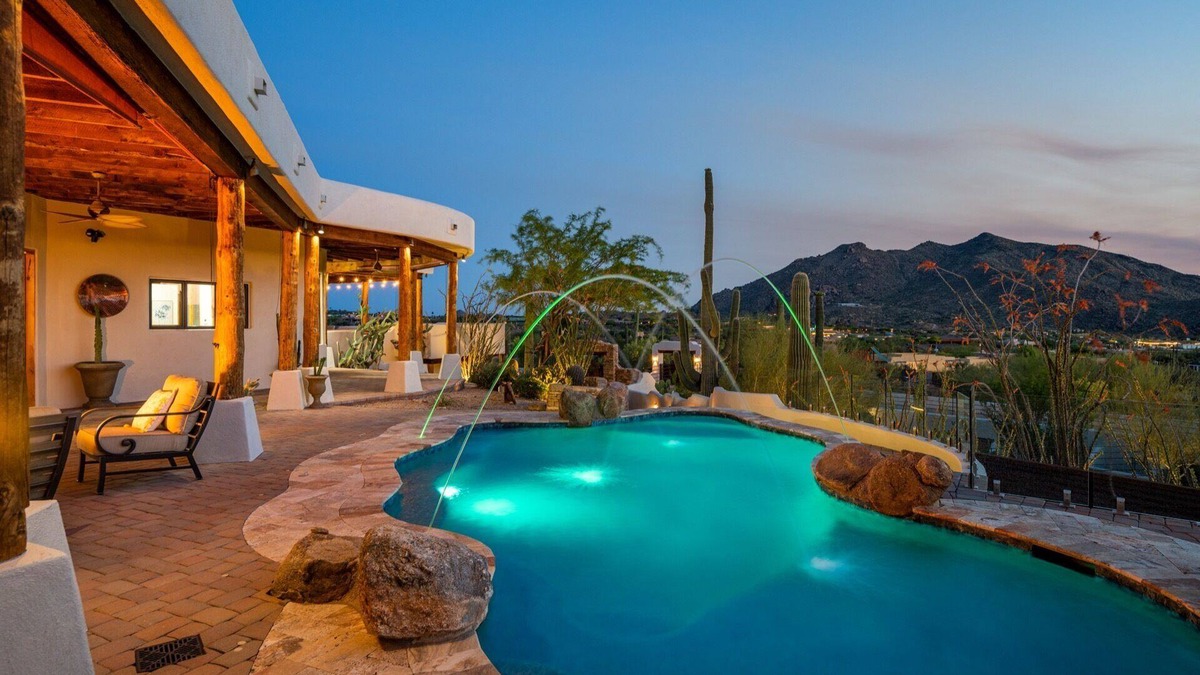 Carefree House | Starscape - An Enchanting Cave Creek Estate