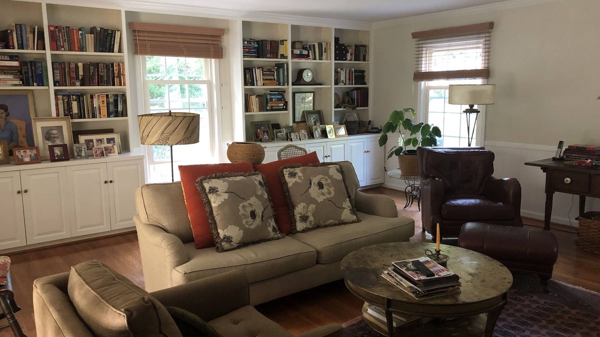 Annapolis House | Stately Brick Ranch On Corner Lot with Private Backyard for Entertaining