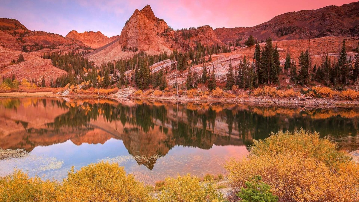 Canyon Rim House | Stay 4 Nights or Longer Now Through Feb 28th and Get 15% Off