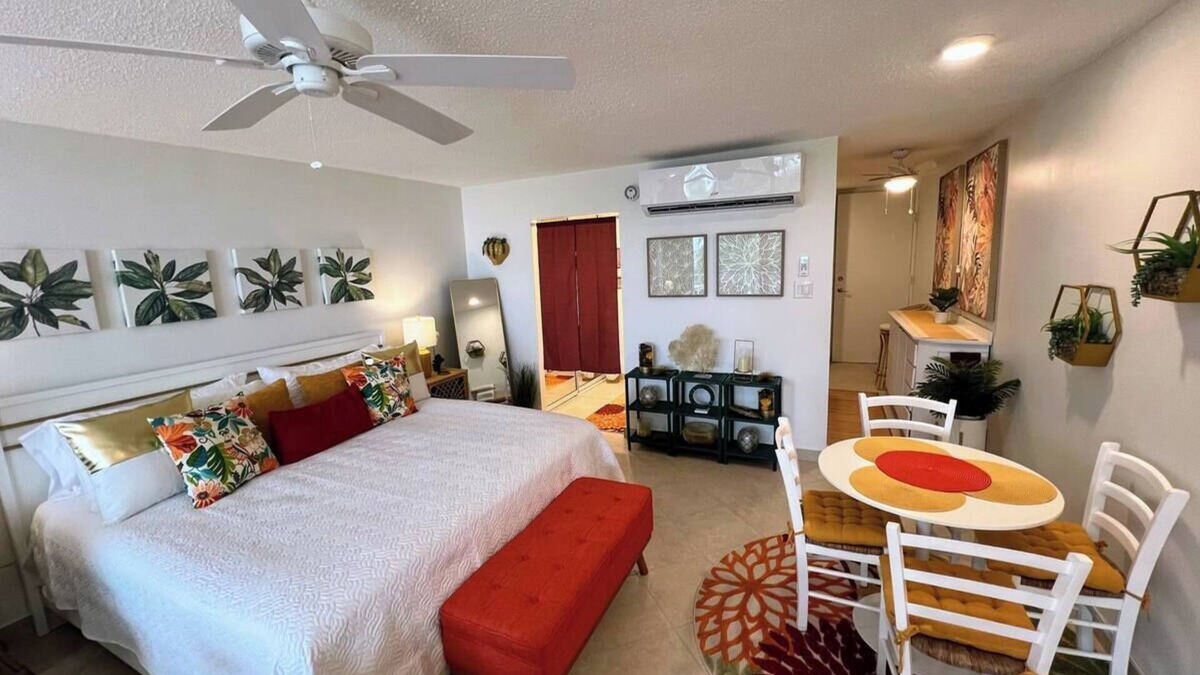 Cabezas Condo | Stay at Tropical Vibes, in beautiful Las Croabas, Fajardo.
