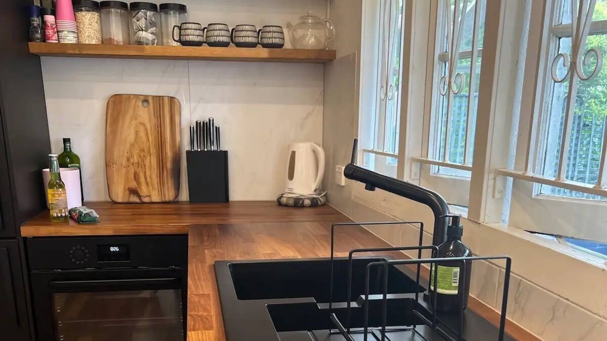 West End House | @stay granvilla in the Heart of West End