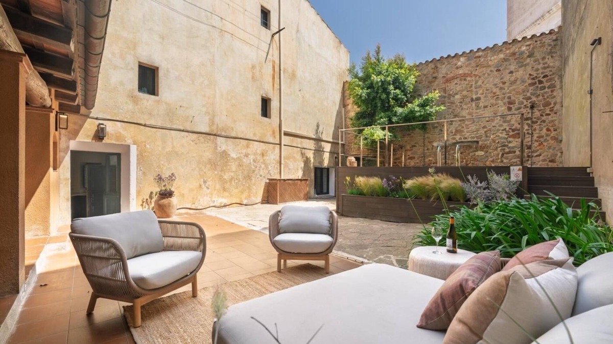 Old Town Villa | Stay in a 14th Century House with Pool in Tossa
