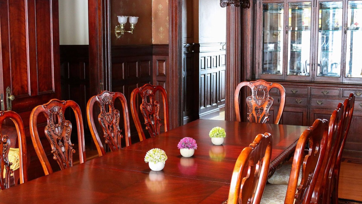 Churchville House | Stay in a Beautiful, Historic Landmark