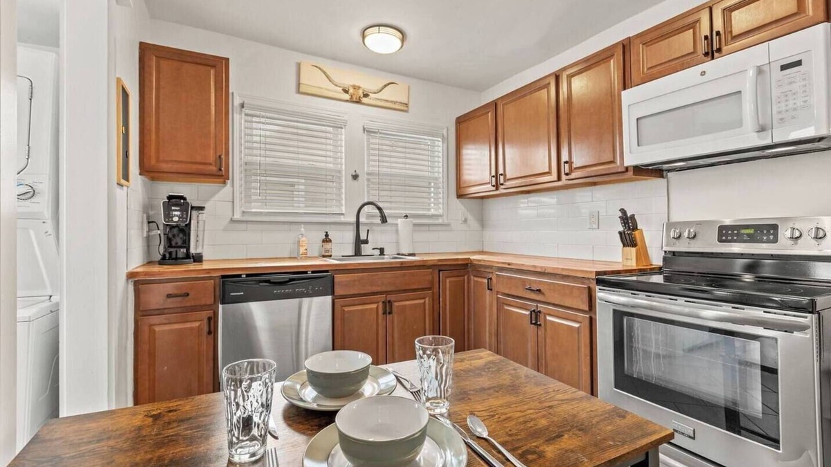 Lexington House | Stay in a newly renovated home in the heart of Dtown Lexington