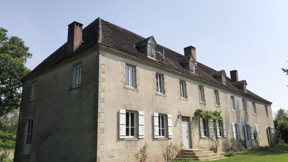 La Porcherie House | Stay in a prestigious residence