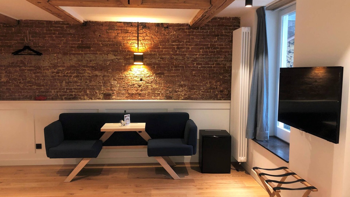 Oostelijke Eilanden en Kadijken Bed & Breakfast | Stay in our centrally located 18th century house. Contactless stay possible.