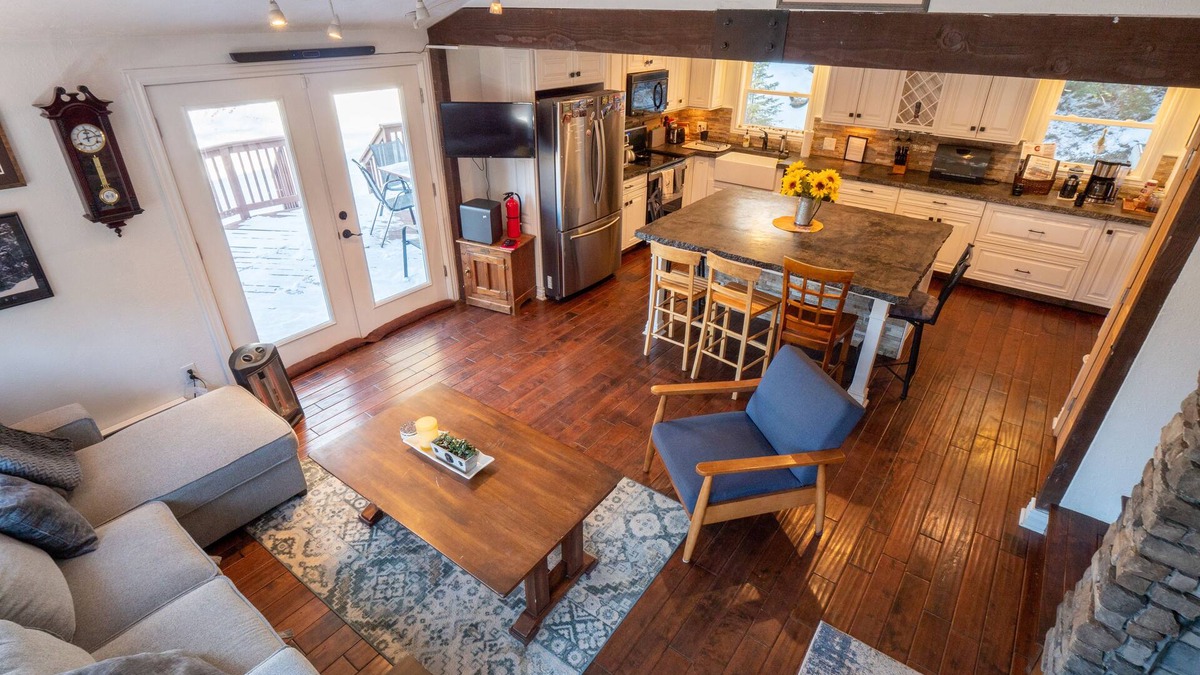 Idaho Springs Cabin | Stay in the Rockies 1.3 miles to I-70 .5 Miles to Hotsprings 25 mins to Redrocks