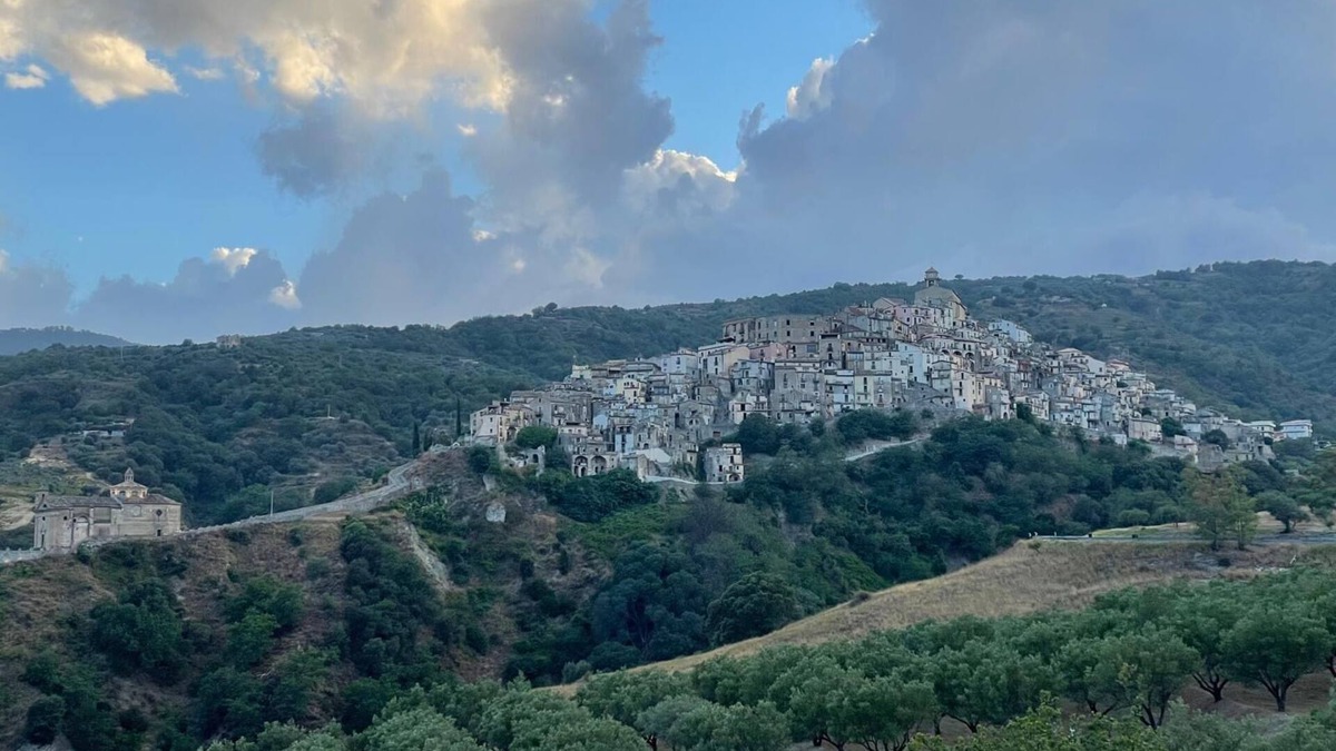 Badolato Apartment | Stay in the tranquility of Badolato's ancient, atmospheric streets