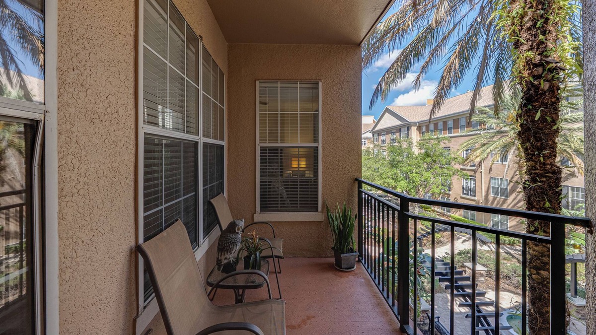 Carver City - Lincoln Gardens Condo | Stay in trendy MIDTOWN TAMPA!Close to everything including the airport!