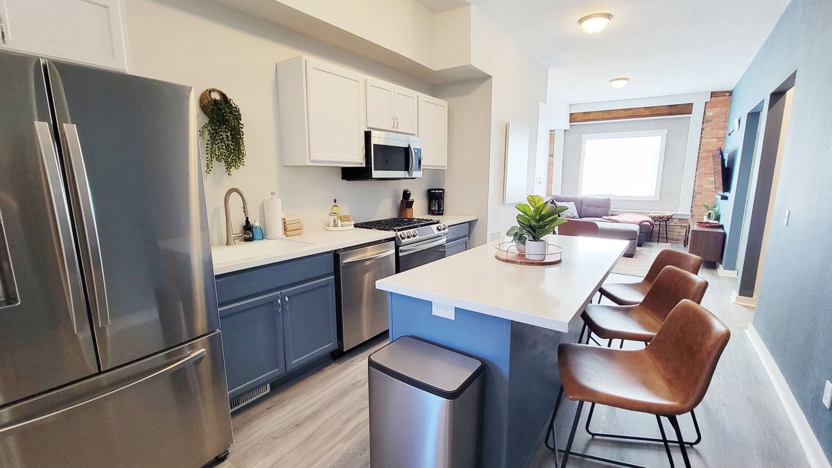 Duluth Condo | Stay Lincoln Park 2 | Craft District Condo