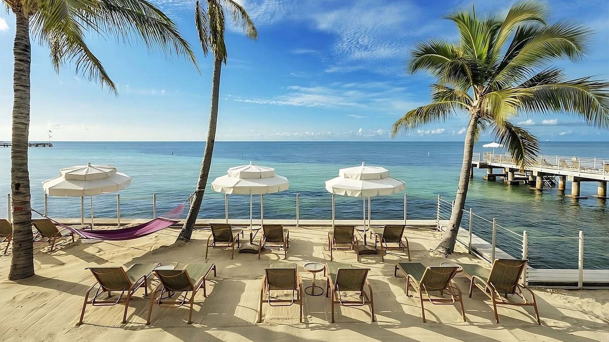 Uptown - Upper Duval Resort | Stay Minutes From Duval Street! 4 Serene Units In the Heart of Key West!